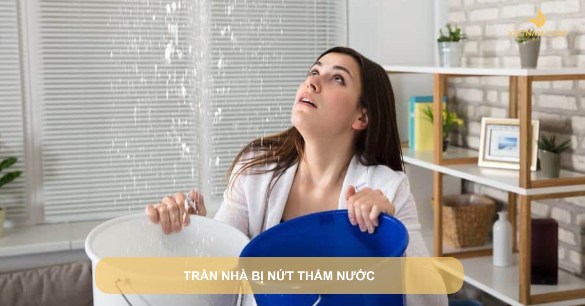 trần nhà bị nứt thấm nước